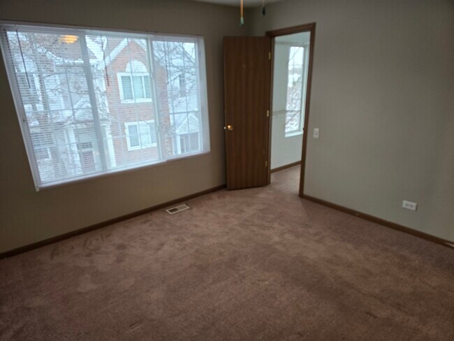 Building Photo - 2326 Dawson Ln