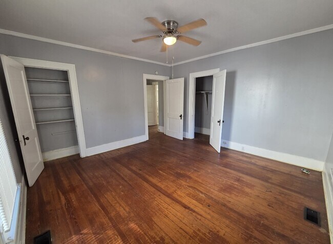 Building Photo - 1182 Brentwood Ave