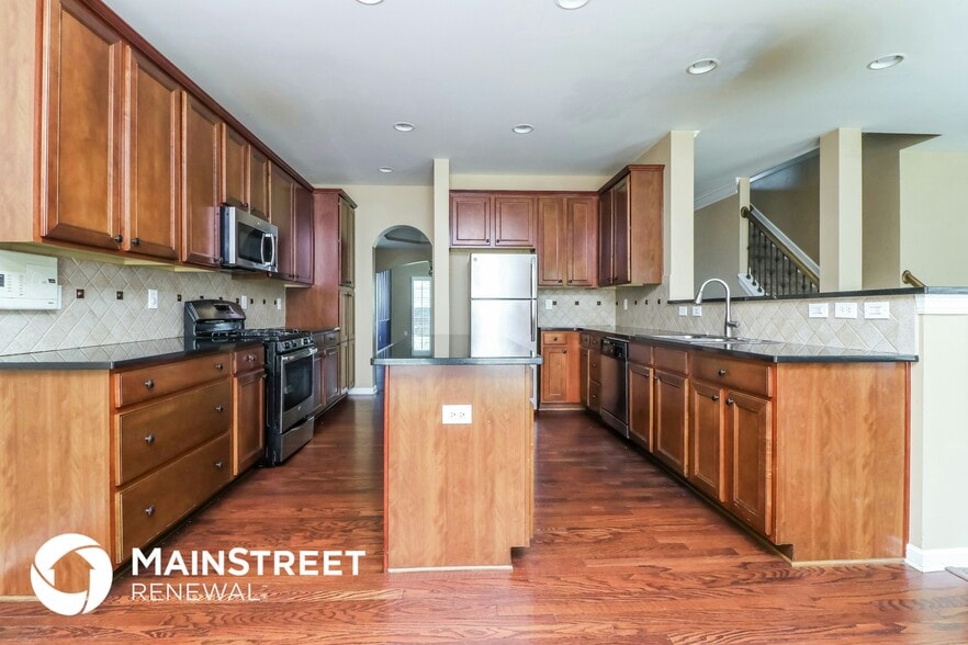 Building Photo - 9369 Opal Dr