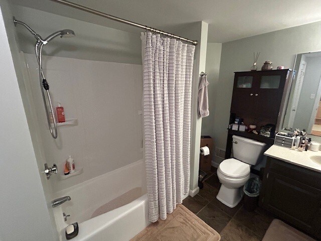 shower - 37 Moraine St