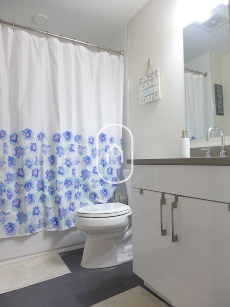 Building Photo - 34 Cunard St