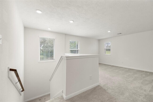 Building Photo - 10622 Hidden Arrow Ct