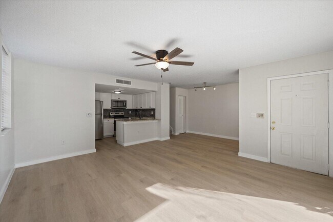 Building Photo - 1727 Village Blvd