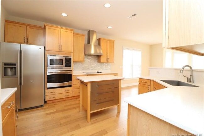 Building Photo - 406 Golden Harvest Loop