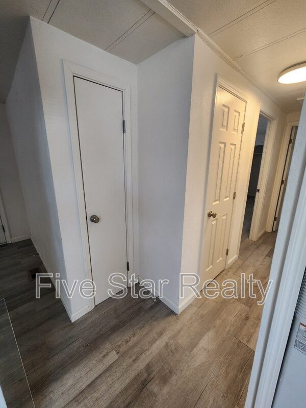 Building Photo - 6184 Mapes Way