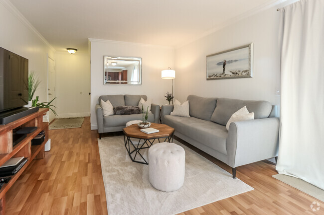 Building Photo - 864 Arnecia Court Unit 31
