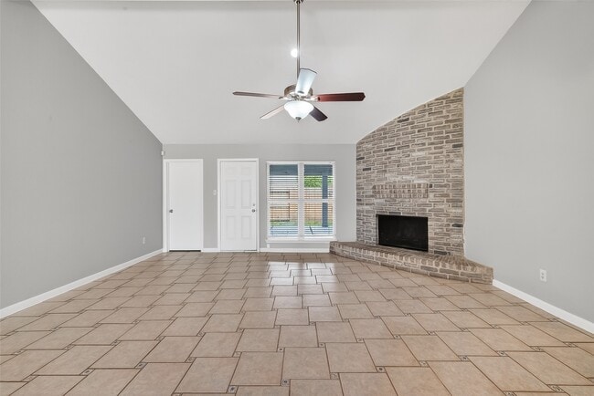 Building Photo - 10506 Ivy Oaks Ln