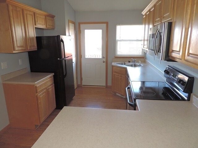 Building Photo - $1,600 | 3 Bedroom, 2 Bathroom Multi Floor Duplex | Pet Friendly* | Available for a August 1st, 2...