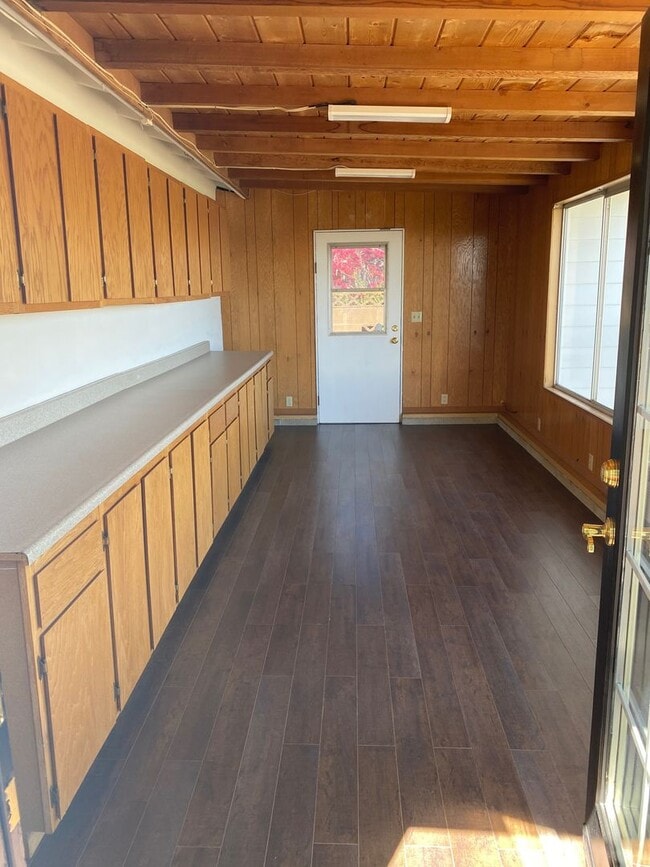 Building Photo - Serra Mesa  SFH Detached “4BR/2.5BA + offi...