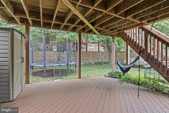 Building Photo - 3903 Elbert Ave