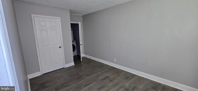 Primary Photo - 1702 Gales St NE