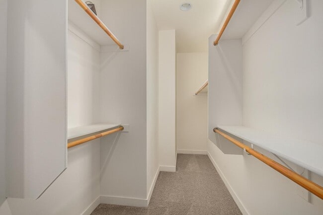 Building Photo - 5552 S Dillon