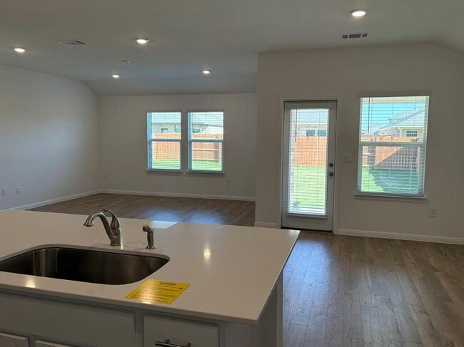 Building Photo - 1828 Marlin Spike Dr