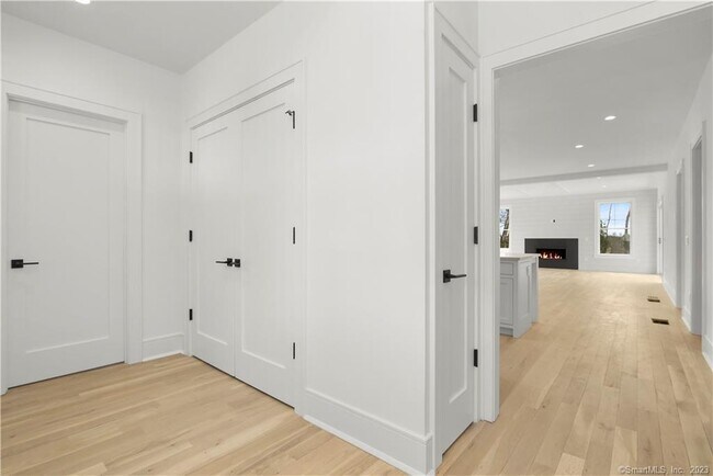Building Photo - 2 Argento Ln