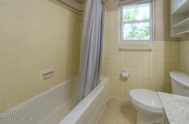 Building Photo - 2713 Riedling Dr