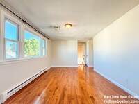 Building Photo - 74 Dunboy St