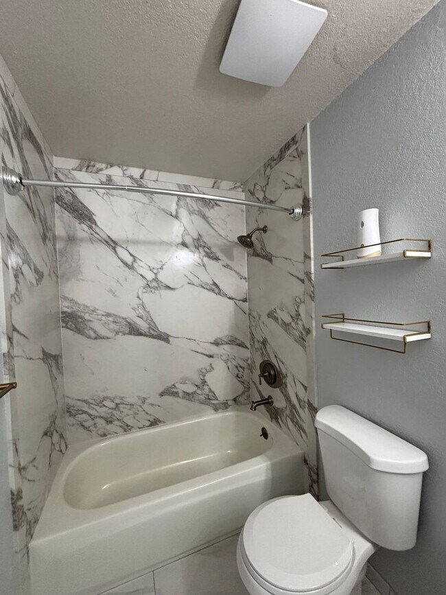 Building Photo - Move-In Ready Home with Remodeled Kitchen and Baths