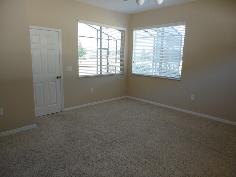 Building Photo - 5917 Wedgefield Dr