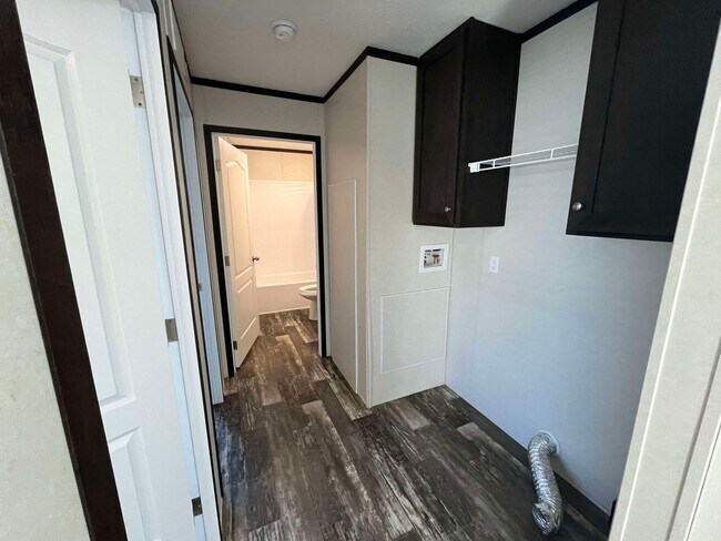 Building Photo - 1015 Aguadero Pkwy