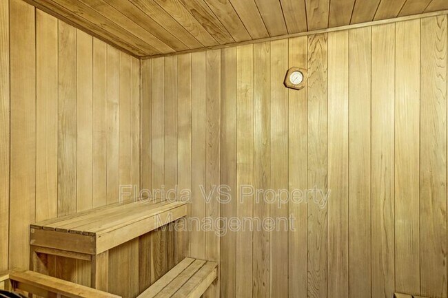 Building Photo - 350 NE 24th St