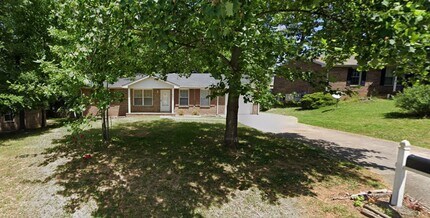 Building Photo - 3 Bedroom 2 Bath Home For Rent Near 101st Parkway