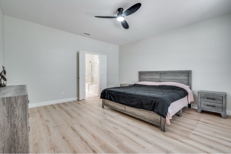Building Photo - 7941 Flagstone St