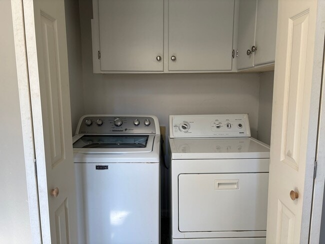 Building Photo - 4 Bedroom, 1 Bathroom House in Walkertown!