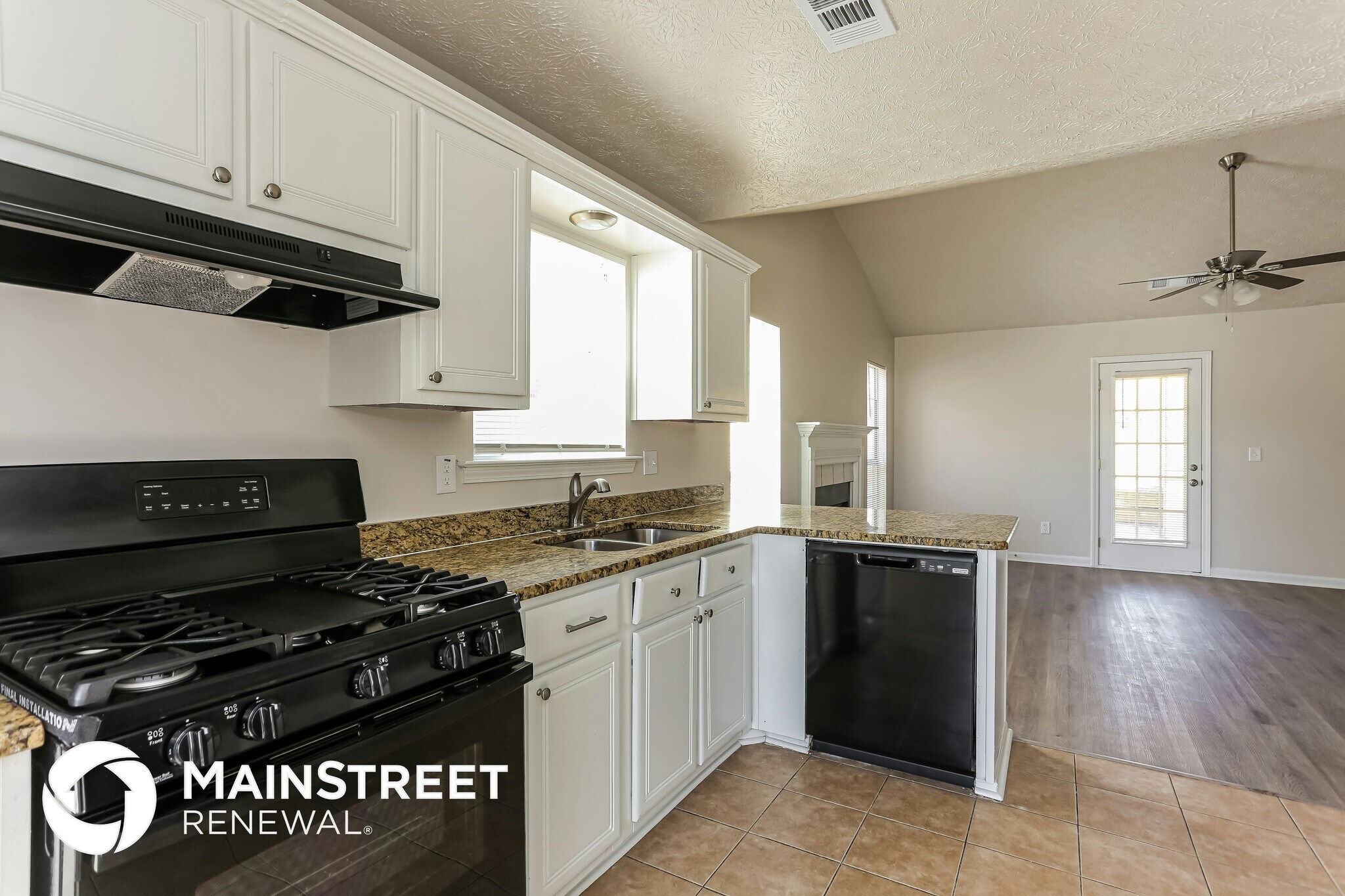 Building Photo - 8147 Mountain Pass