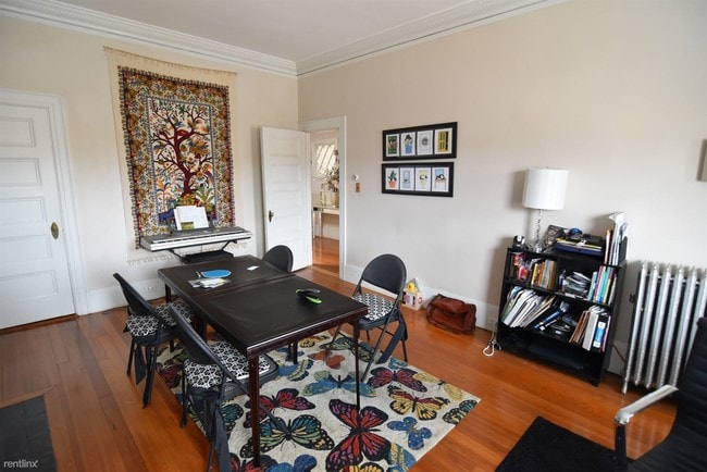 Building Photo - 2 br, 1 bath  - 1692 Beacon Street 3