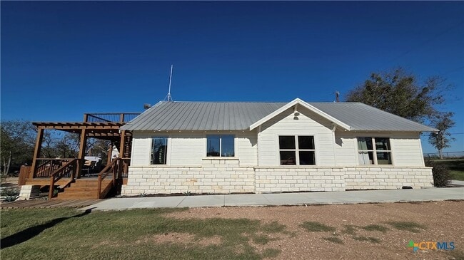 Building Photo - 16580 Fm 2115