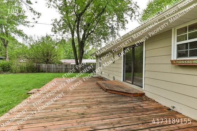 Building Photo - 109 N Allen Ave