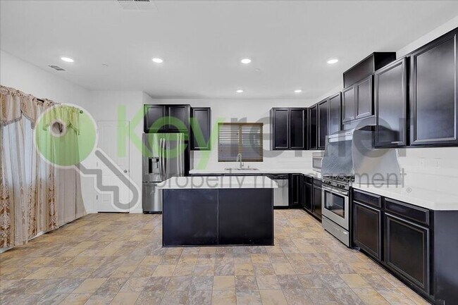 Building Photo - 7209 Corvus Cir