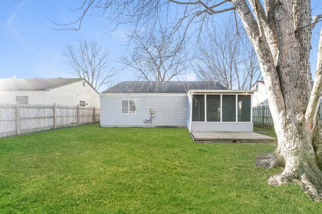 Building Photo - 2996 Perinton Pl