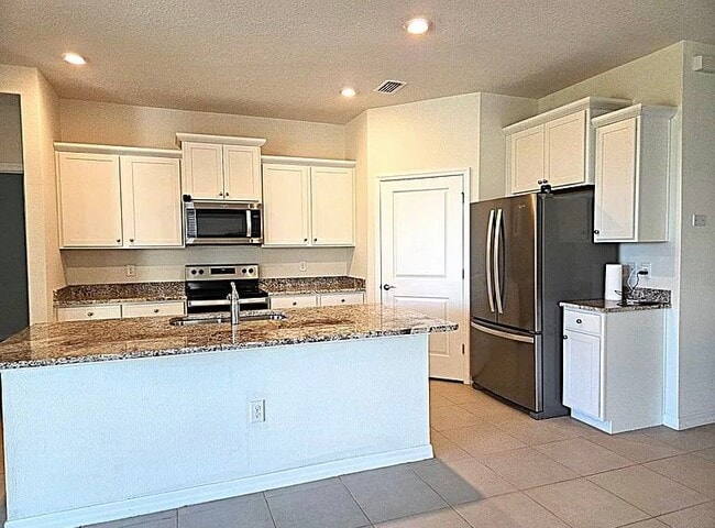 Building Photo - 3908 Mossy Limb Ct