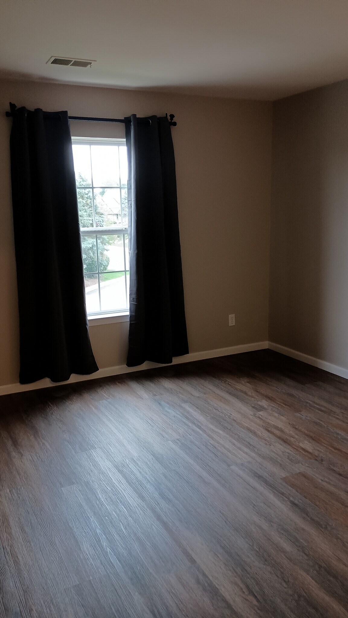 Building Photo - 2256 Monarch Dr