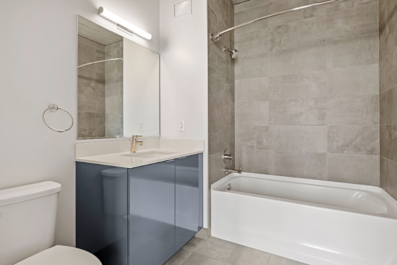 Building Photo - 331 W Illinois St