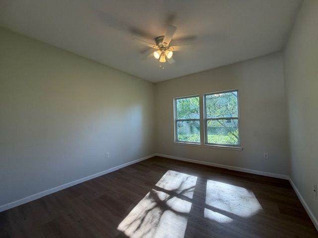 Building Photo - 425 Thornton St