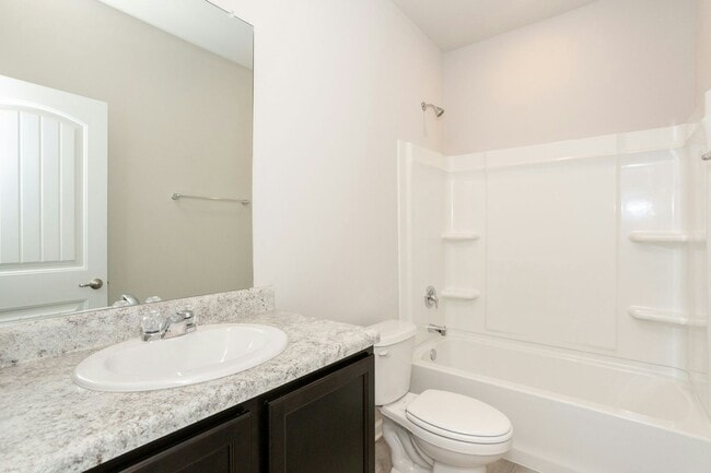 Building Photo - 48440 Fox Hollow Blvd