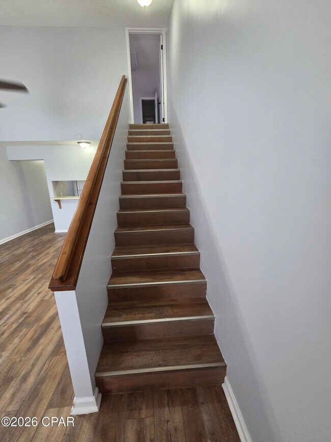 Building Photo - 631 S Hwy 22 A