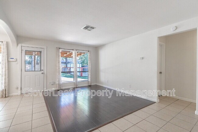 Building Photo - 9423 Cliff Way St
