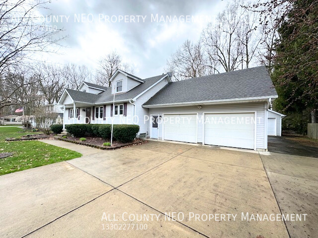 Building Photo - 3-bedroom available in Poland, OH!