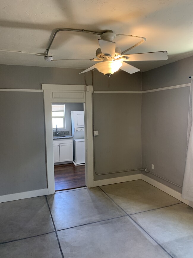 main living/bedroom space - 114 N jacobus ave