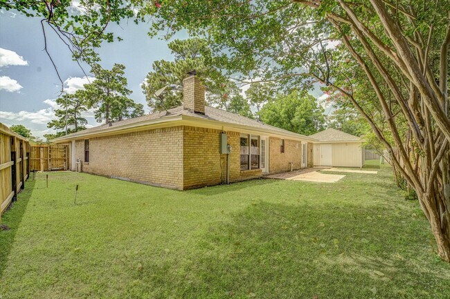 Building Photo - 7315 Foxside Ln
