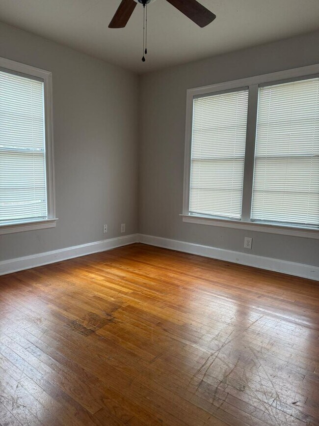 Building Photo - 3330 12th St