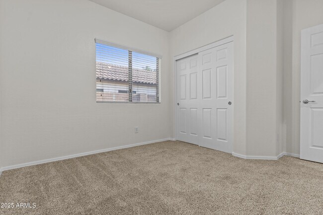 Building Photo - 8512 S 56th Ln