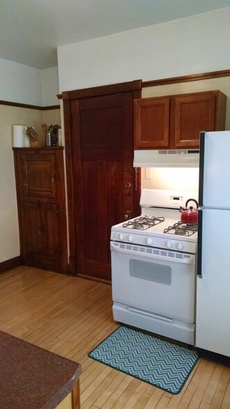 original ice box 1914, gas stove - 3408 N Downer Ave