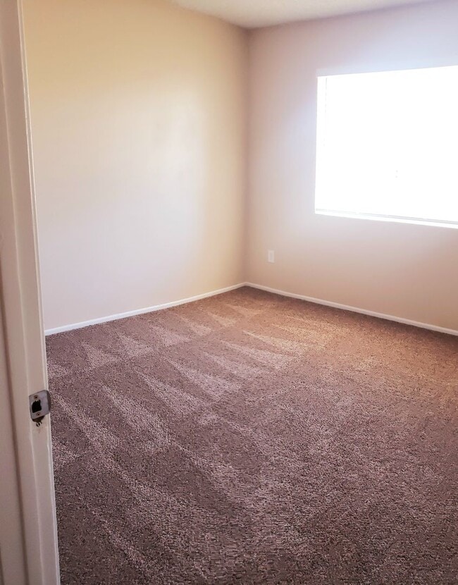 Building Photo - Coming soon! 3 Bedroom 2 Bath Home in Yucc...