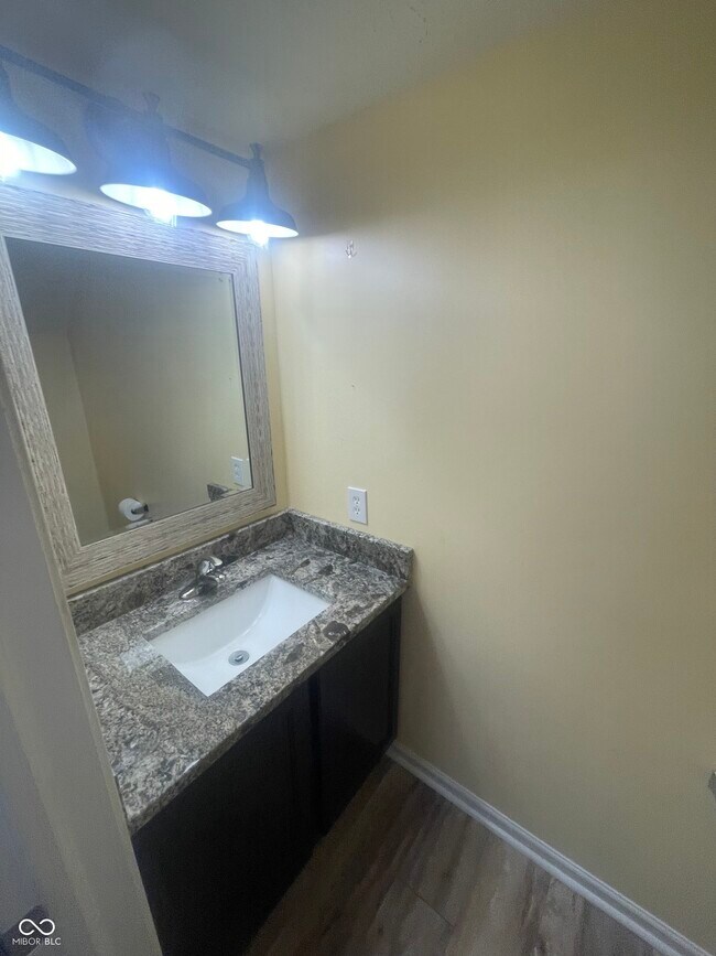 Building Photo - 2164 Sungold Ct