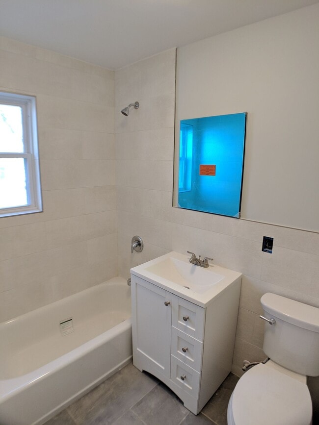 Building Photo - 180 Orange Rd