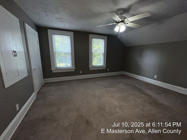Building Photo - 512 E Masterson Ave